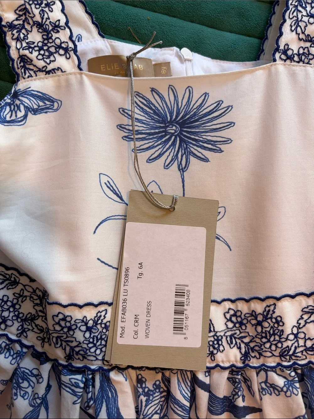 Elie Saab Girls Elegant White and blue floral Dress. NWT Size 6